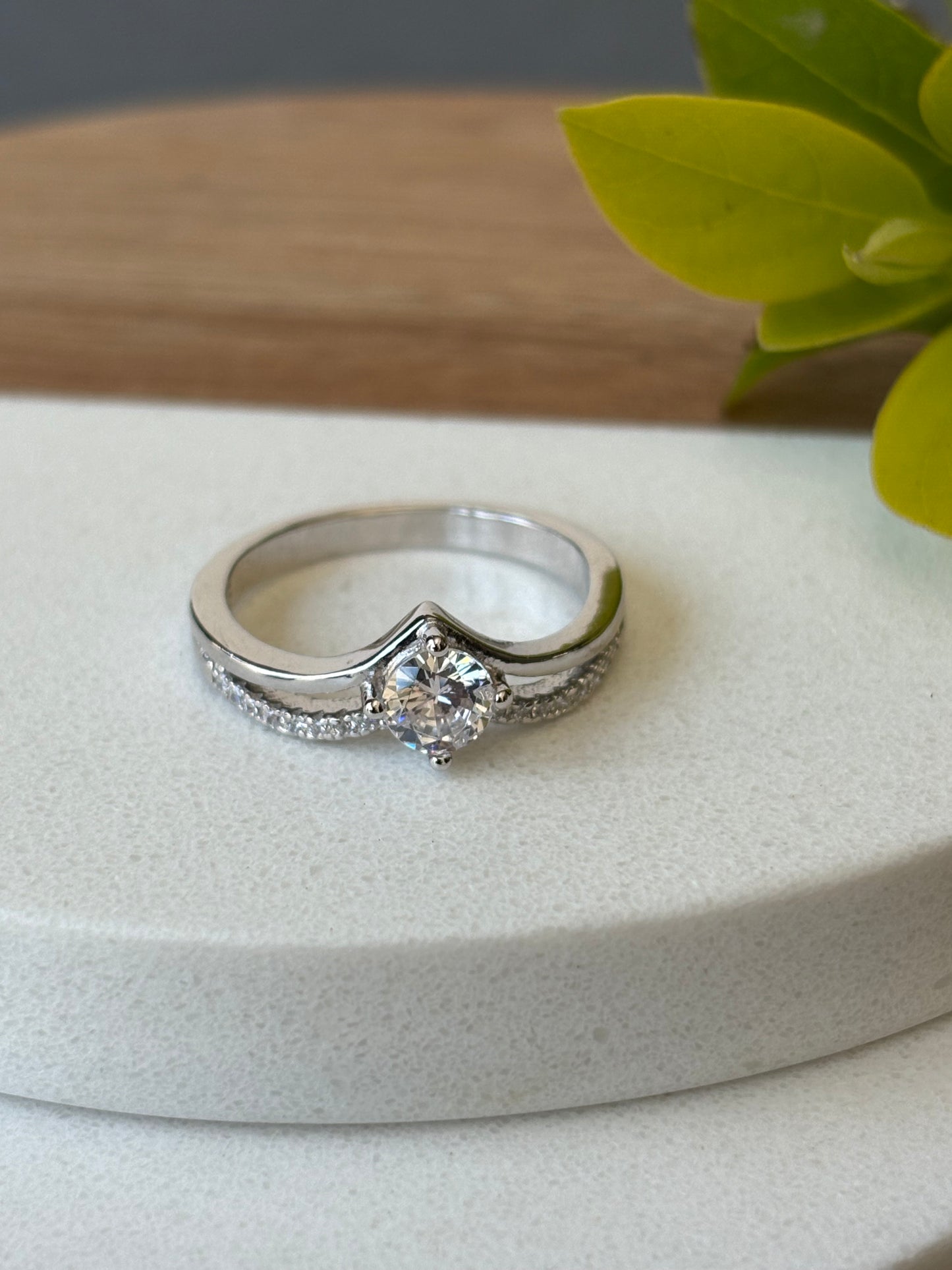 925 SILVER CZ SOLITAIRE RING