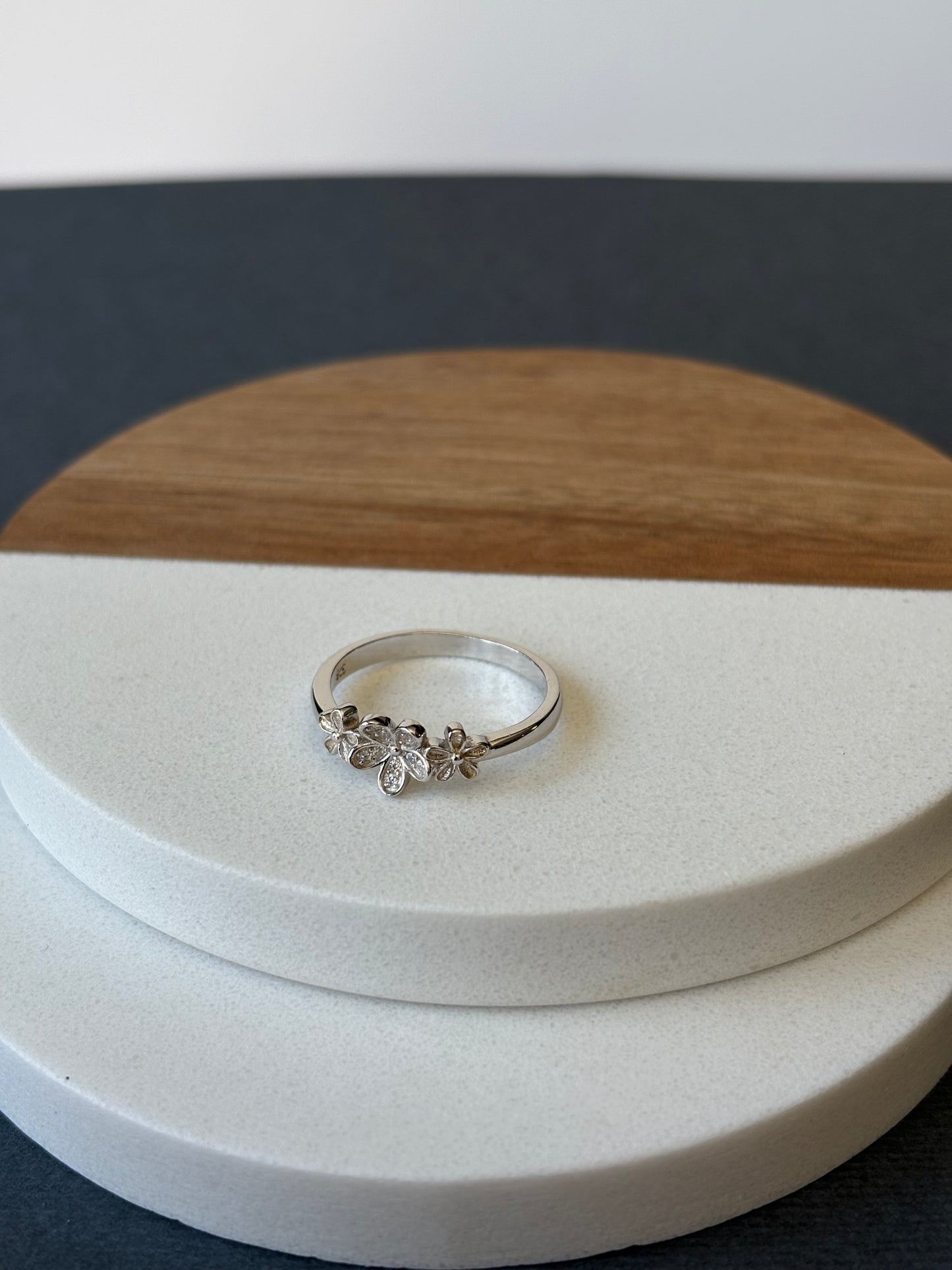 925 CZ SILVER FASHION RING